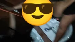 Latina amateurbabe met grote kont en natuurlijke tieten wordt op z'n hondjes geneukt