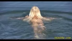 Jouer Phallus imprégné rapide wetback de agréable blond devon