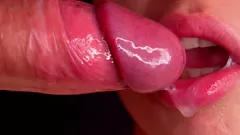 Jouer ASMR Fellation Extravaganza : la bouche remplie de sperme d'une MILF chaude